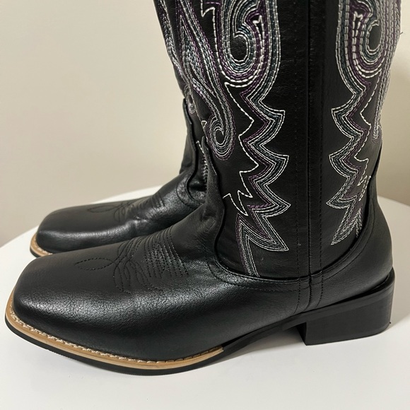 Old West Black Mens All Leather Stitch

Narrow Round Toe Cowboy Boots size 8 - Picture 4 of 6